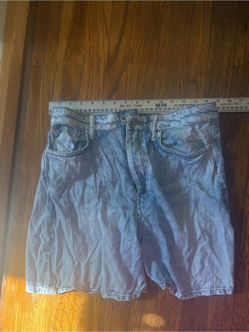 rag & bone light wash  shorts
